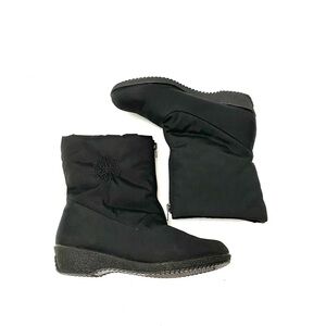 Vintage 1980s black nylon fleece lined snow boots